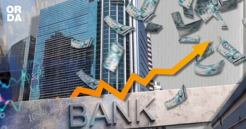 Гоняют миллиарды, не думая о последствиях : политолог о выводе триллионов тенге и проверке банков после слов Токаева