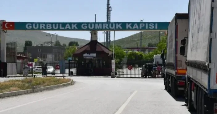 Түркия Иранмен үш шекаралық өткелді уақытша жапты