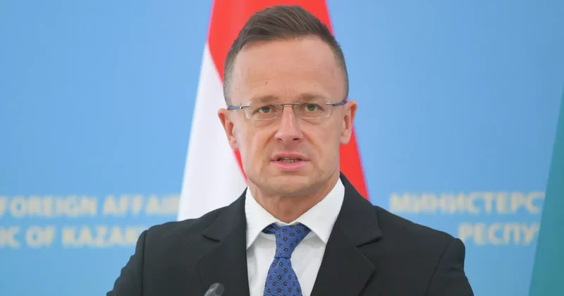 Сийярто Сербиядан бұрын Украинаны Еуроодаққа қабылдау әрекетін айыптады