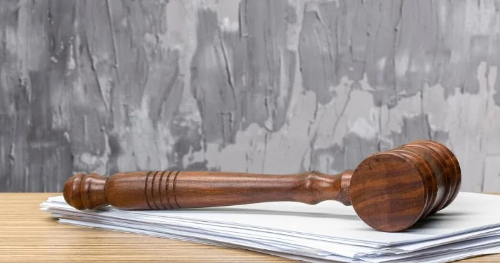 Пәтерді екі рет сатқан: Qyran ісі сотта қаралады