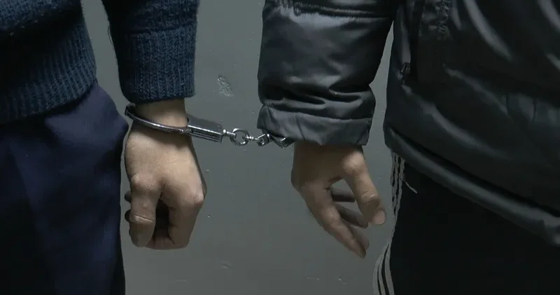 Шымкентте заңсыз есірткі жарнамасын таратқан күдікті қамауға алынды