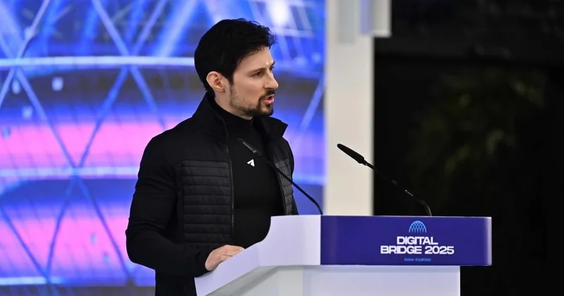 Подвергаю себя большему риску : Дуров признался, что уехал из Дубая