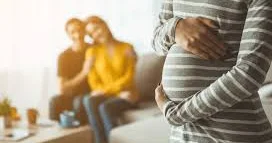 Сурогат ана болу мамандық па, мәжбүрлік пе?