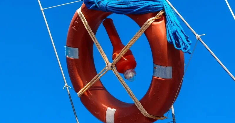 Почти 40 мигрантов погибли у берегов Италии и Турции