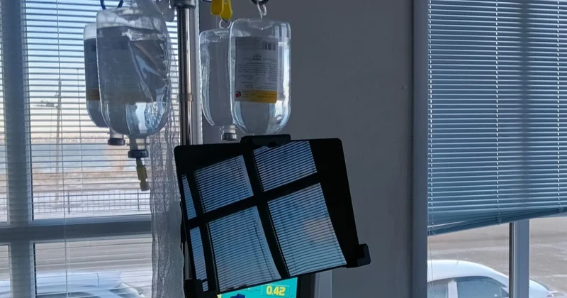 Павлодардағы кәсіпорындардың бірінде әйел адам биіктен құлап, жарақат алған