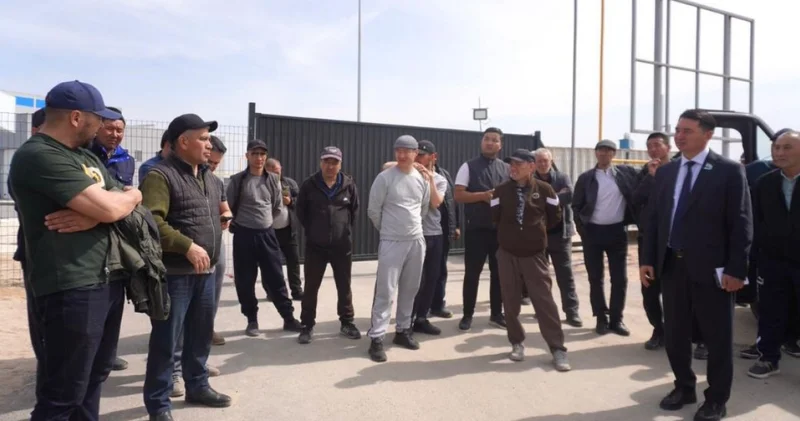 100 ге жуық жұмысшының еңбекақы мәселесі қаралды