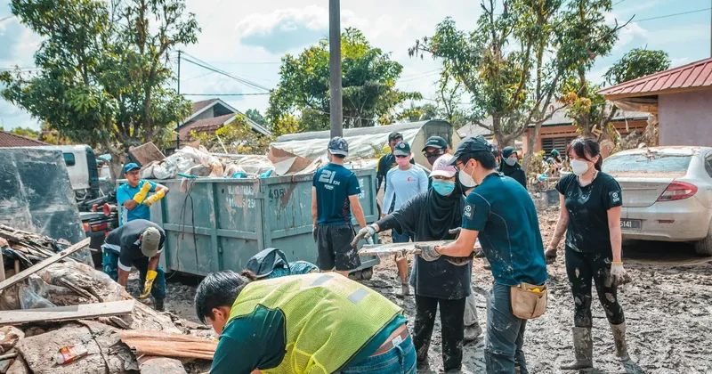 У берегов Индонезии произошло мощное землетрясение: погиб человек