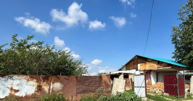 Оралда тасқын кезінде жарамсыз болған 700 саяжай үйі бұзылмай қалып отыр