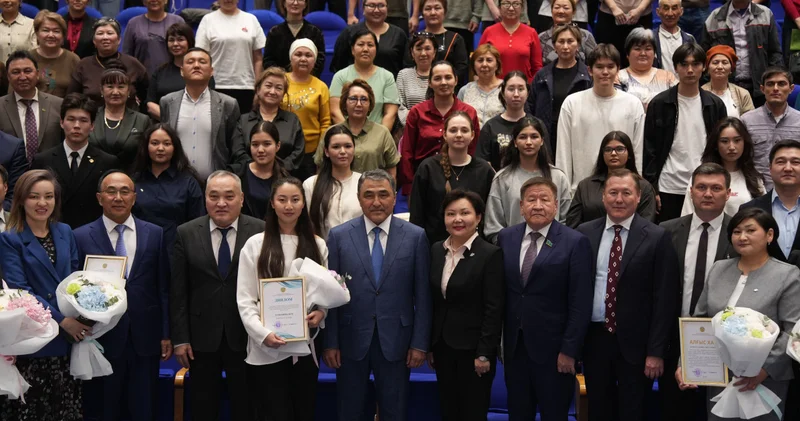 Қазақстан студенттері Суды үнемде болашақты сақта! экологиялық сағатына қатысты