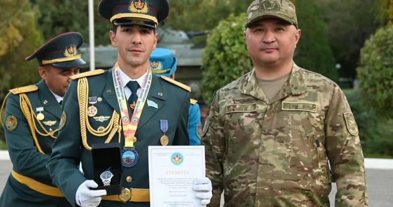 Оңтүстік өңірлік қолбасшылығының әскери қызметшісі жеңіл атлетикадан ел чемпионы атанды
