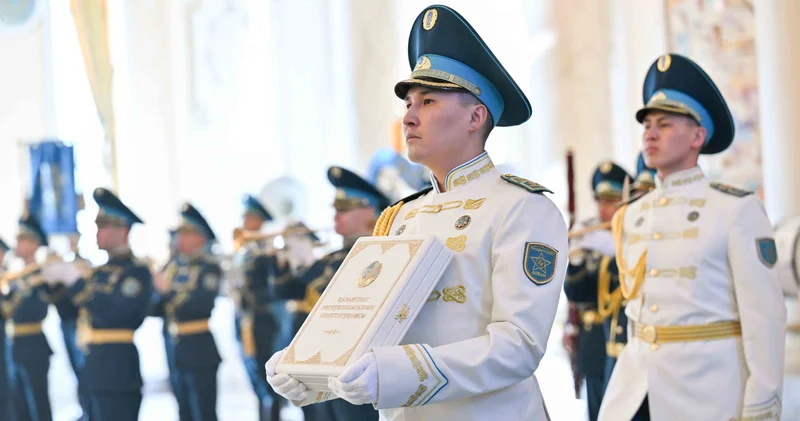 Адам капиталы конституциялық жаңару өзегі