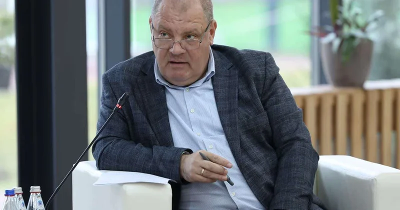 Конституция отражает новую модель отношений государства и личности Эдуард Полетаев