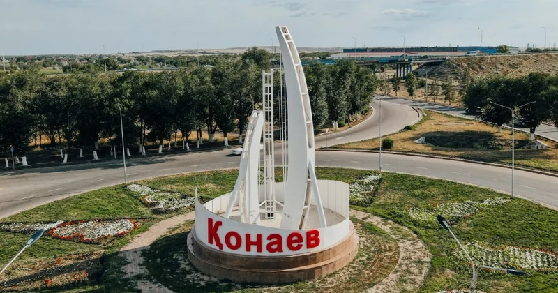 “Өзгеріссіз күйде“: Тоқаев Қонаевтың дамуындағы мәселелерді атады