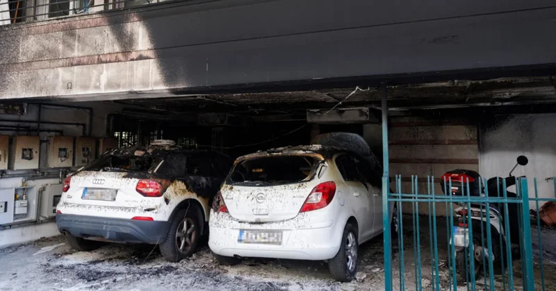 Грекияда билеуші партия мүшелерінің үйі өртенді: бір адам қаза тапты
