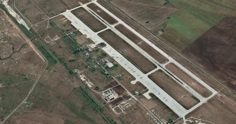 Украина Ресейдің әскери аэродромы мен мұнай өңдеу зауытына соққы жасағанын мәлімдеді