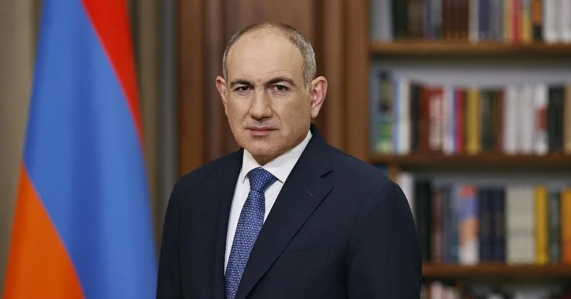Армения премьер министрі Никол Пашинян үкіметтің отставкаға кеткенін мәлімдеді