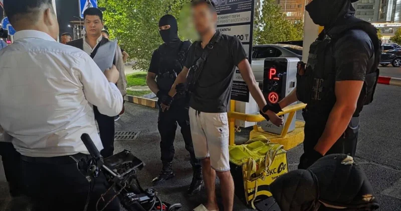 Балалармен танысқан: Шымкентте өзін 14 жастамын деп таныстырған ер адам ұсталды