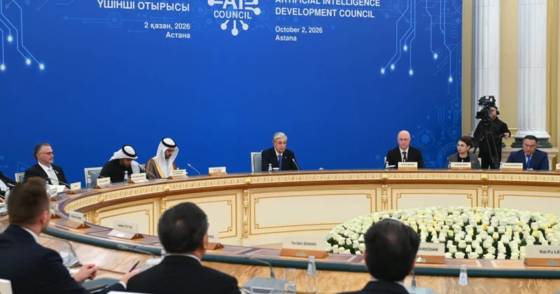 Тоқаев сәтті ЖИ жобалардың неге кәсіпорындарға жетпей қалатынын айтты