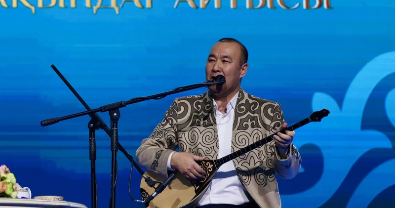 Айбек Қалиев ақындар келісіп айтысады деген пікірге жауап берді