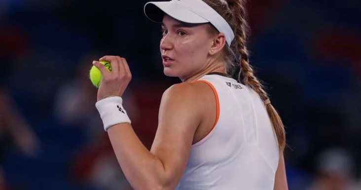 Итоговый турнир WTA: Рыбакина стартовала с разгромной победы