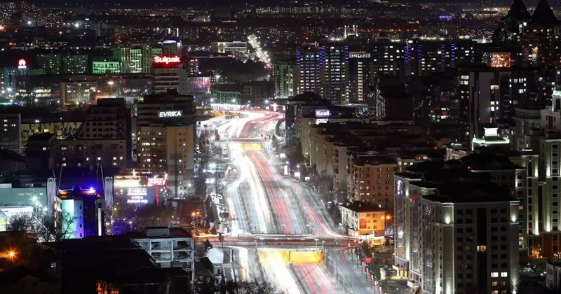 Алматыда келесі жылы 80 нен астам көшеде сыртқы жарықтандыру желілері жаңғыртылады