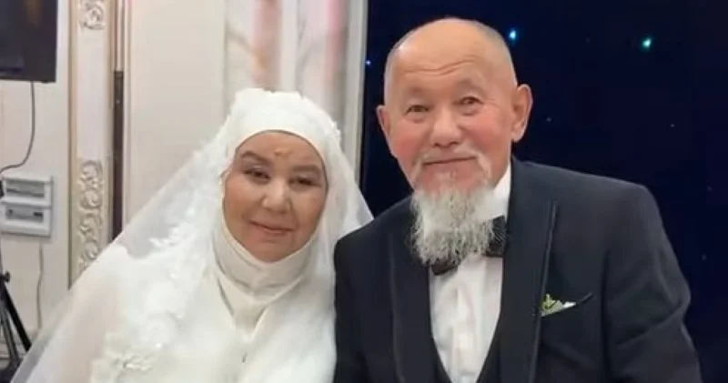 75 жастағы ақсақалдың үйлену тойы қызу талқыға түсті (видео)