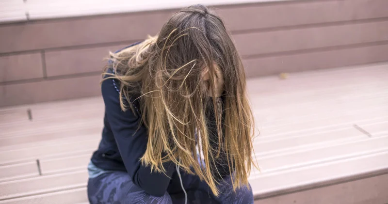 Алматыда ІІМ академиясының курсанты 17 жастағы қызды соққыға жықты деп айыпталды