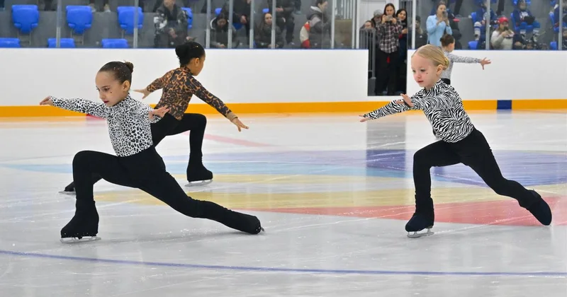 В СКО открыли новый ледовый дворец