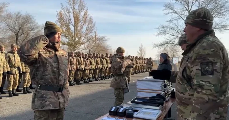 Елімізде үш мың сарбаз грант иеленді