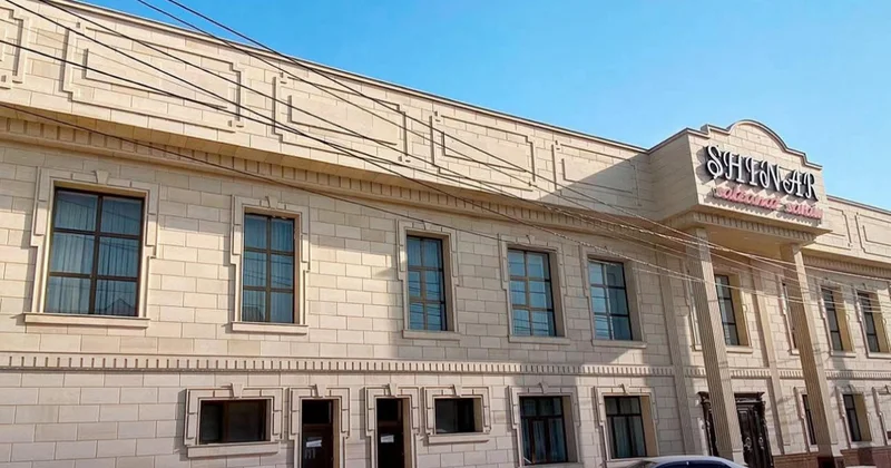 Шымкентте рұқсатсыз салынған бір тойхана жабылды