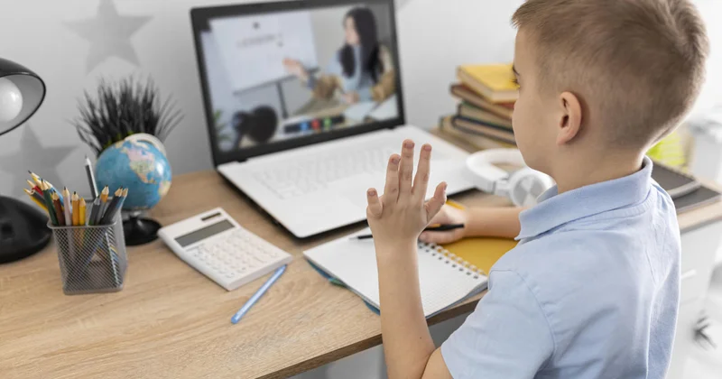 Атырау облысында 1920 оқушы онлайн оқуға жіберілді