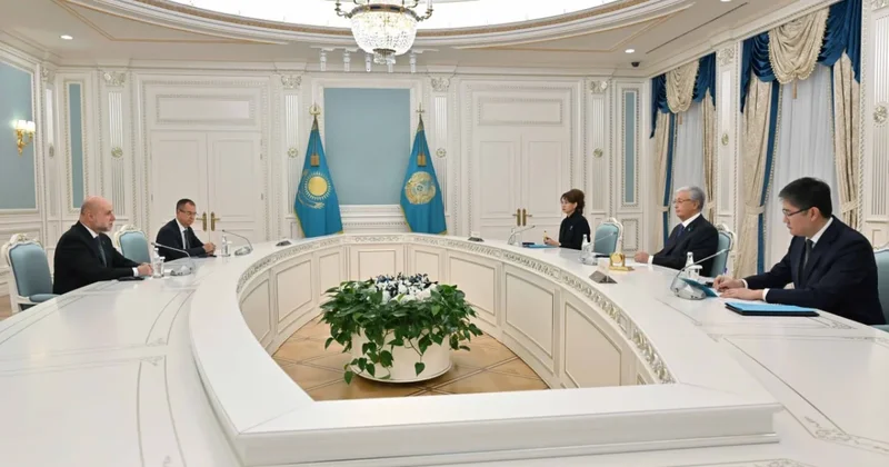 Токаев пригласил президента Палестины в Астану