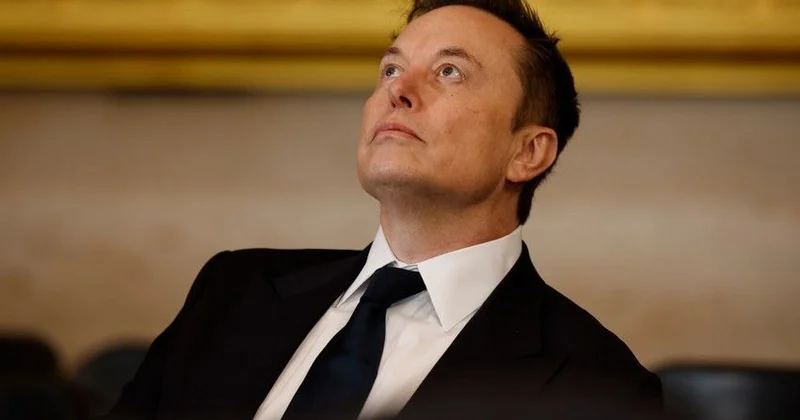 Илон Маск SpaceX пен xAI компанияларын біріктірмек ойы бар