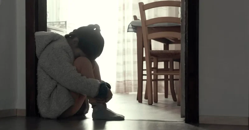 Еще одного ребенка жестоко избили на юге Казахстана: задержан отец девочки