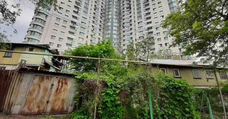 Более 300 ветхих домов снесут в Алматы в 2026 году