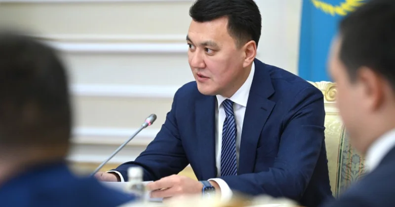 Ерлан Қарин: Конституциялық өзгерістер халық мүддесіне қызмет етеді