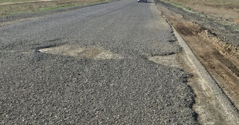 Әкім ​Атырау облысындағы жолдардың жағдайы бойынша есеп берді