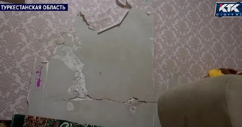 Было по колено : жители Кентау пожаловались, что их дома тонут в грунтовых водах