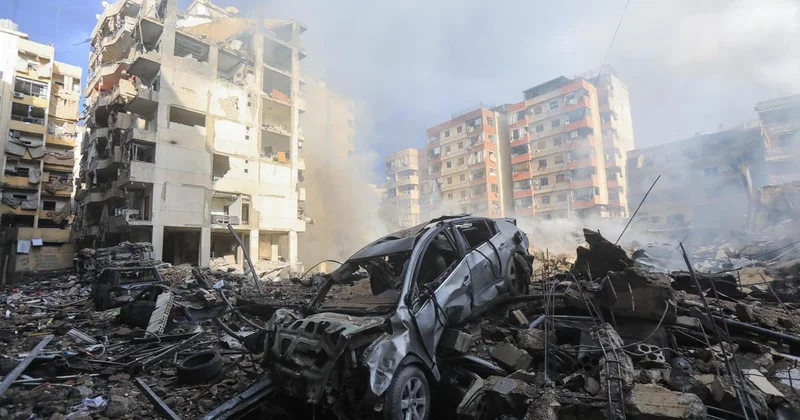 Армия обороны Израиля заявила, что наносит одновременные удары по Тегерану и Бейруту