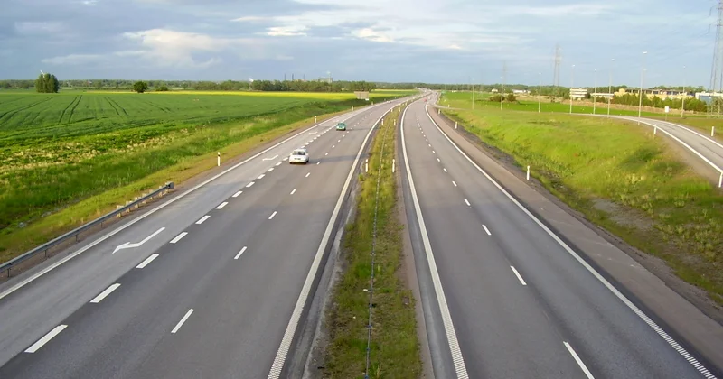 3 жылда 3,25 мың шақырым жол салуға 4,6 трлн теңге бөлінеді