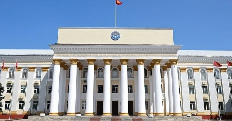 Таяу Шығыстағы қақтығыс: Қырғызстан өз азаматтарын эвакуациялау туралы келіссөз жүргізіп жатыр