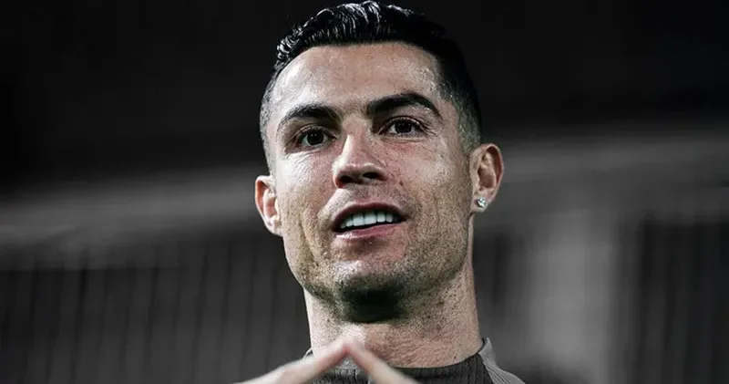 Роналдудың жеке ұшағы Сауд Арабиясынан шұғыл ұшып кетті БАҚ