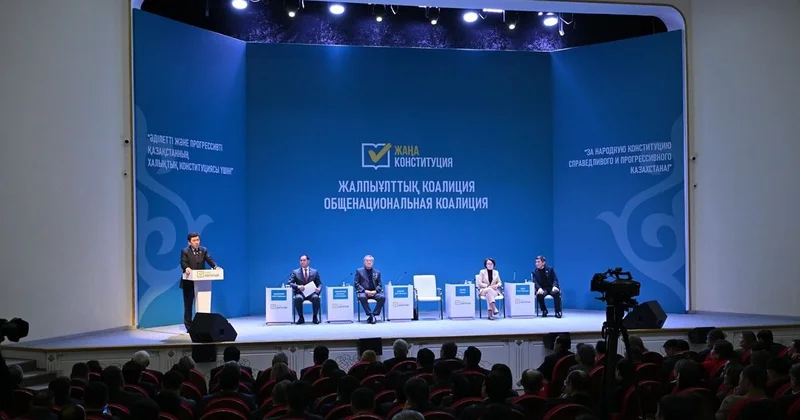 Коалиция: Новая Конституция станет основой для единства и процветания страны