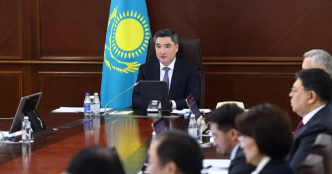 Ускорить строительство автодороги Центр Запад поручил Бектенов