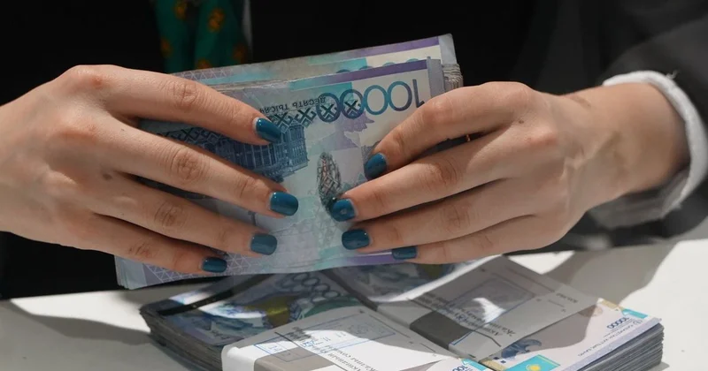 Глава КазАвтоЖол рассказал, какую зарплату получает