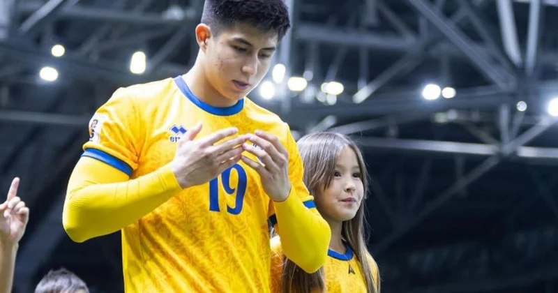 Дастан Сатпаев не вошел в число лучших игроков мира