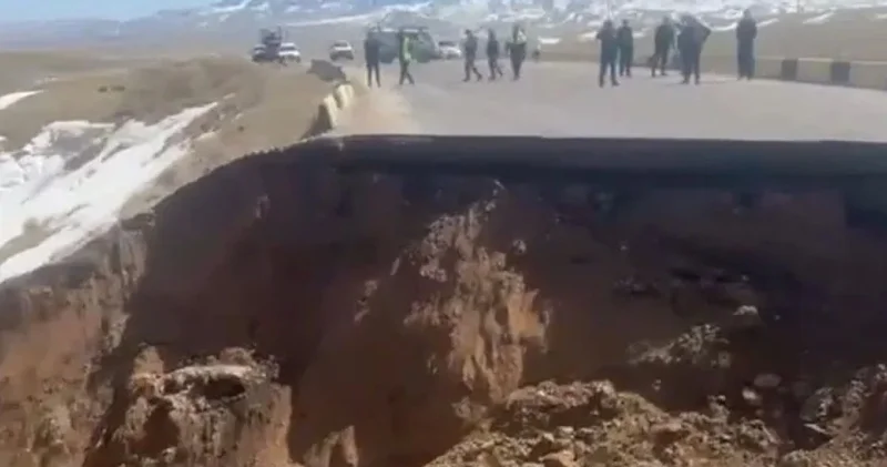 Кеген Нарынқол тасжолының бір бөлігі опырылып түсті (ВИДЕО)