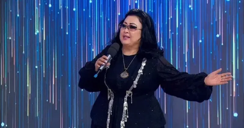 Нөміріңізді айтыңыз : Мақпал Жүнісова 90 жастағы көрерменіне 100 мың теңге сыйлады (видео)