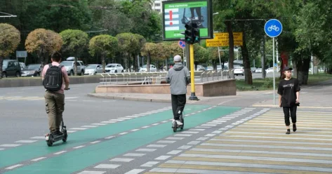 Какие изменения ждут казахстанцев в сфере движения электросамокатов
