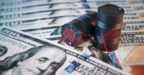 Барреліне 120 доллар: Мұнай бағасы соңғы 4 жылдағы рекордты жаңартты